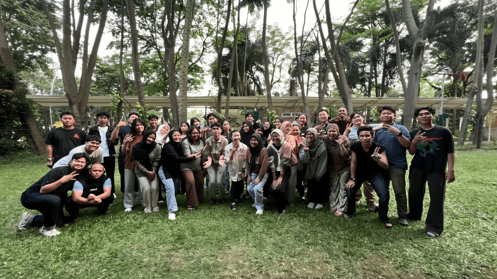 The ENTROPI team outdoors